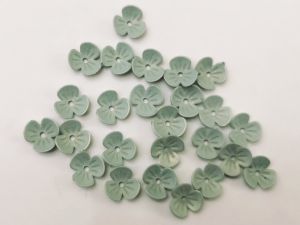 Akryylikukka 3 terälehtinen opaali salvia (25kpl)