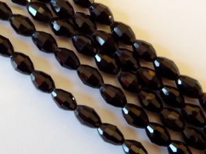 Crystal bead grain small black