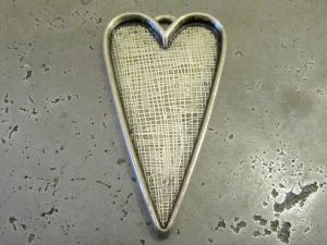 Pendant base stretched heart AS