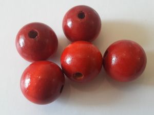 Puuhelmi punainen 5kpl (24mm)