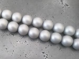 Preciosa® glass pearl matte 10mm light grey