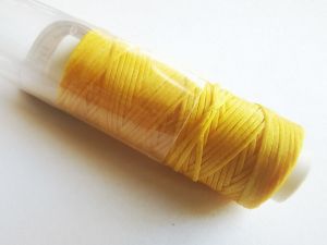 Vahalanka polyesteri (0,8mm) 30m keltainen