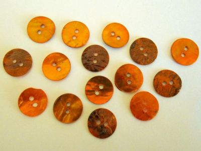 Mother of pearl button 10mm orange