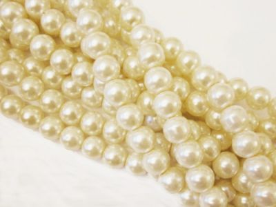 Glass pearl 12mm creamy white