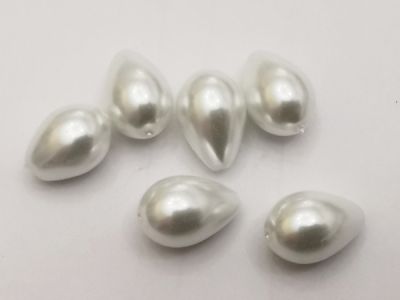 Helmiäislasi pisara valkoinen  13x9mm (6kpl)