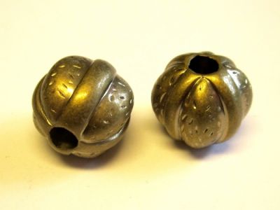 Metallijäljitelmähelmi pyöreä CCB3535 K