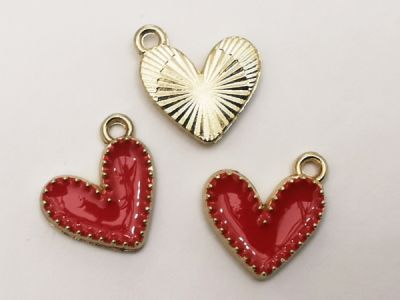 Riipus emaloitu sydän punainen K (3kpl)