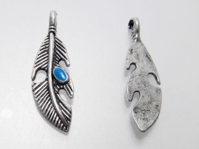 Pendant feather with turquoise " stone" (2 pcs)