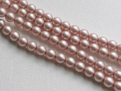 Tsekkiläinen helmiäislasi 6mm matta vaalea roosa (20kpl)