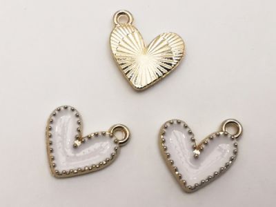 Riipus emaloitu sydän valkoinen K (3kpl)